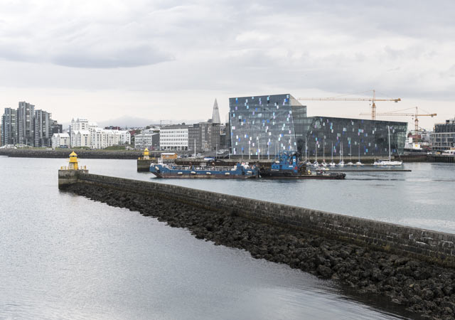Harpa und Museumsmeile im alten Hafen von Reykjavík  -  Sehenswürdigkeiten