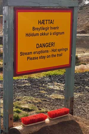 >Warnung vor den kochend, hei&szlig;en Quellen