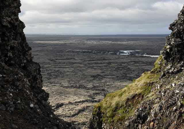 Island 2023 | Vulkanausbruch bedroht Grindavík & Blaue Lagune