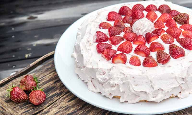 Skyr und frische Erdbeeren