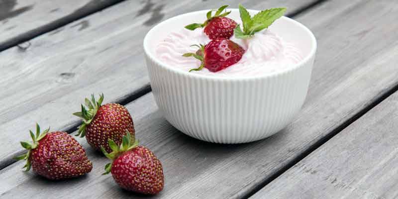 Skyr und frische Erdbeeren sind  das Geheimnis dieser Torte