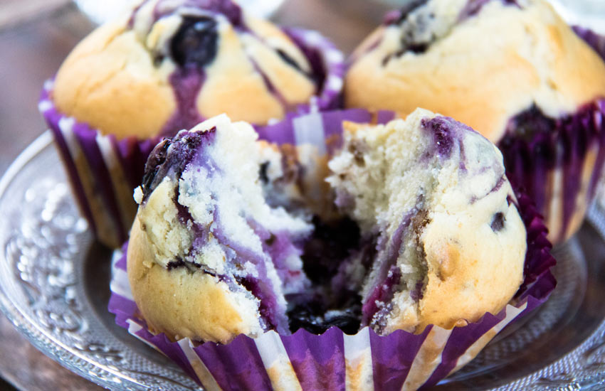 Frisch gebackene Blaubeermuffins