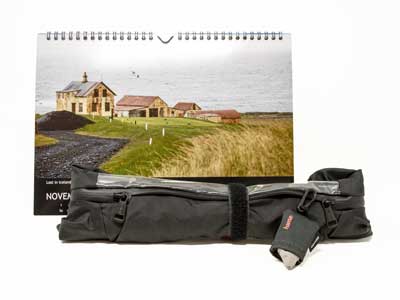 Regenhülle und Putztuch für Fotografen