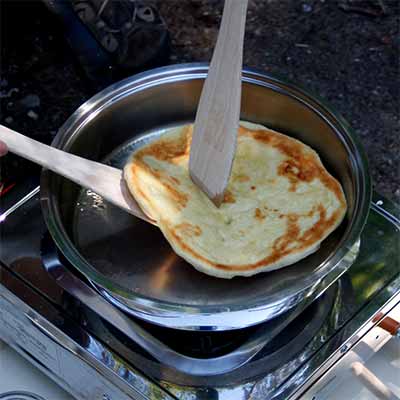 Campingkocher JV Cago Anbraten mit Power - Naan