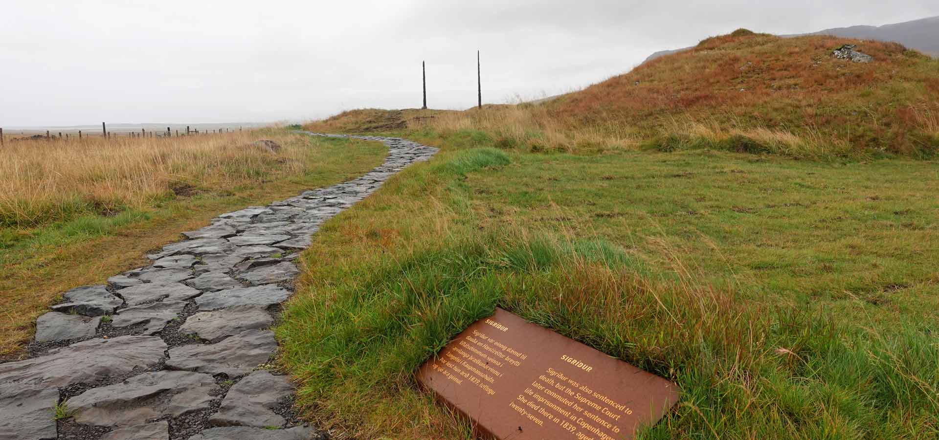 Þrístapar - Kaum zu glauben, dass hier im Januar 1830 zwei Menschen enthauptet wurden. Eine wahre Geschichte von Armut, Liebe, (Un)Recht und Eifersucht.