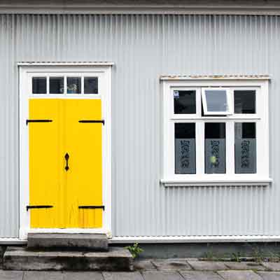 Typische Hausfassade